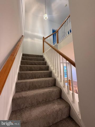 43773 MAISON BLANC SQ, Ashburn, VA 20148