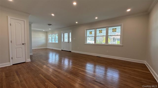 211 4th Avenue, West Babylon, NY 11704