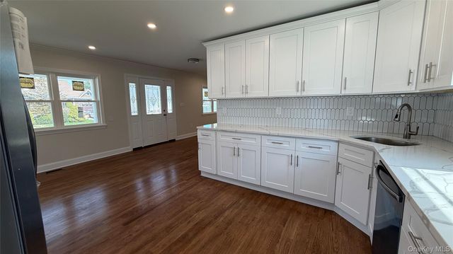211 4th Avenue, West Babylon, NY 11704