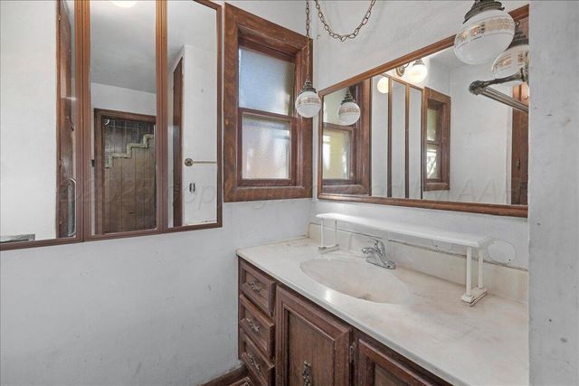 2101 S HUGHES Street, Amarillo, TX 79109