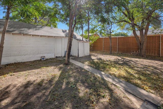 2101 S HUGHES Street, Amarillo, TX 79109