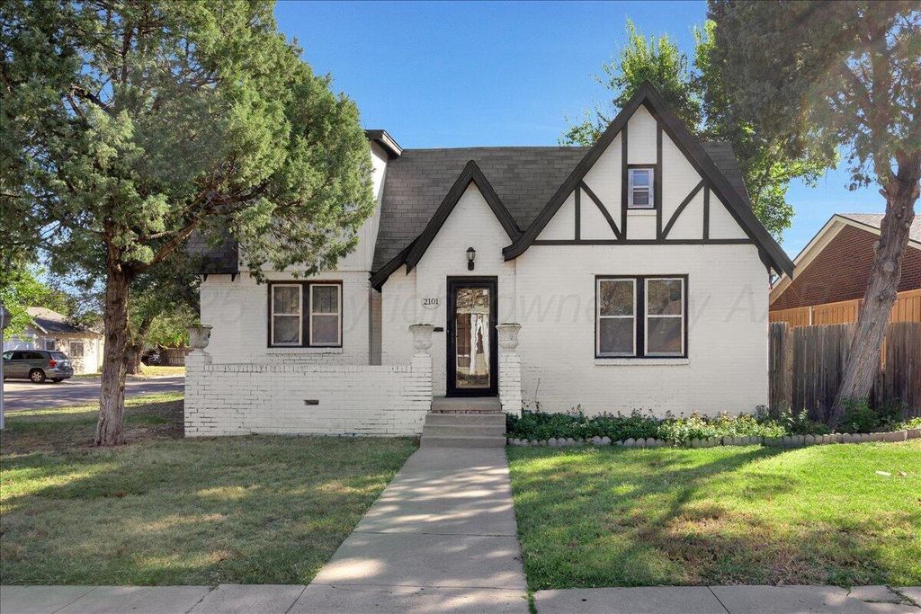 2101 S HUGHES Street, Amarillo, TX 79109