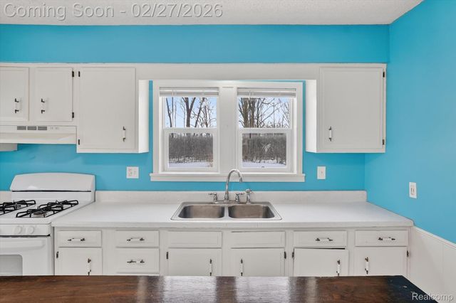 5227 Dania Street, Flint Charter Township, MI 48532