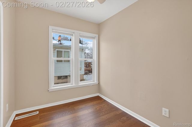 5227 Dania Street, Flint Charter Township, MI 48532