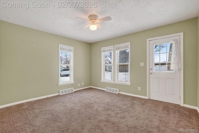 5227 Dania Street, Flint Charter Township, MI 48532