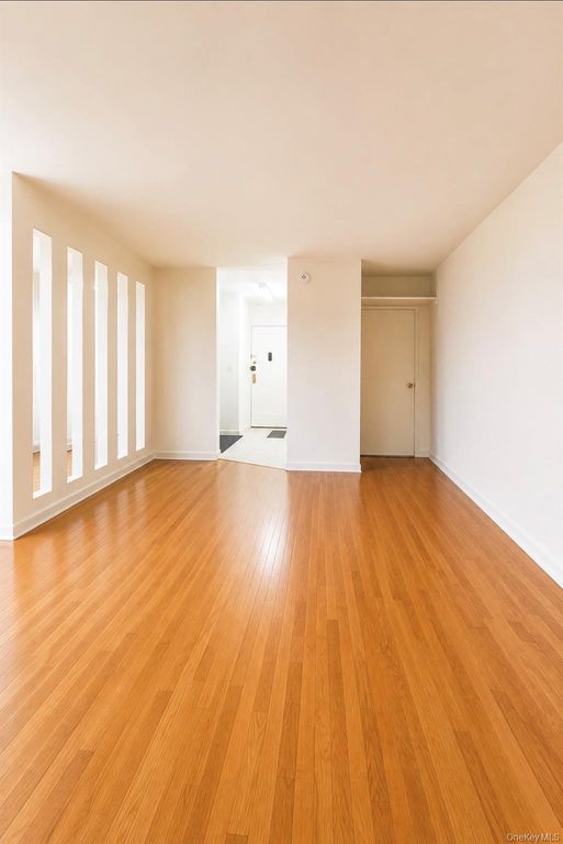 14445 Sanford Avenue 6, Flushing, NY 11355 — photo 3