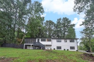 135 Golden Hills Drive, Woodstock, GA 30189