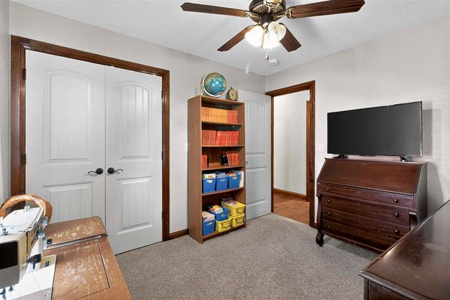 718 5th St, Elgin, OK 73538