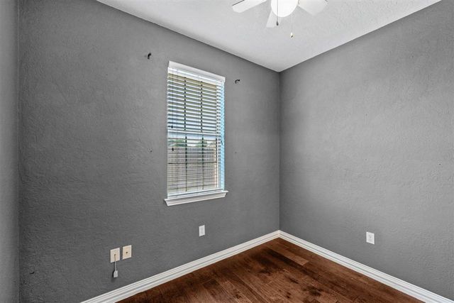 817 Hummingbird Dr, Cache, OK 73527