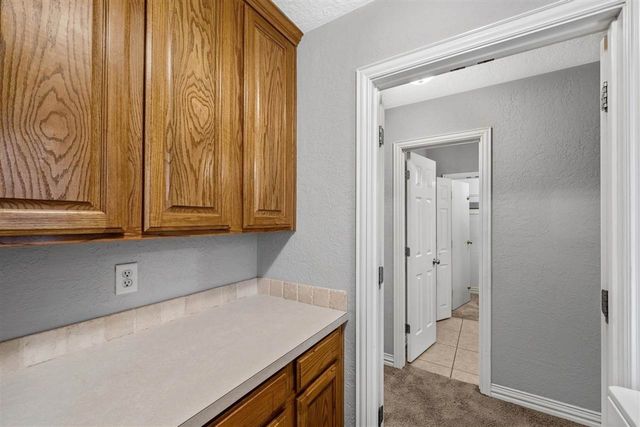 817 Hummingbird Dr, Cache, OK 73527