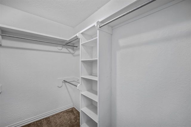 817 Hummingbird Dr, Cache, OK 73527