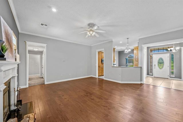 817 Hummingbird Dr, Cache, OK 73527