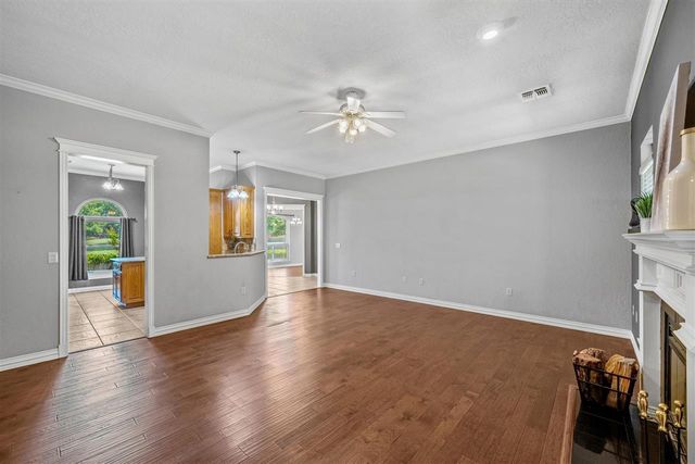 817 Hummingbird Dr, Cache, OK 73527