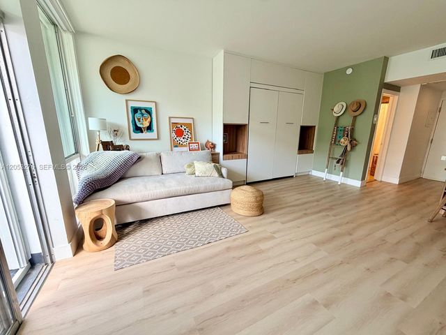 700 Biltmore Way 308, Coral Gables, FL 33134