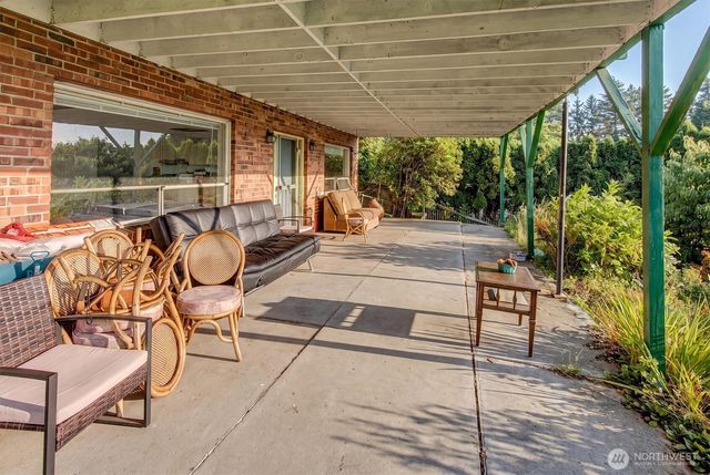 2444 72nd Avenue SE, Mercer Island, WA 98040