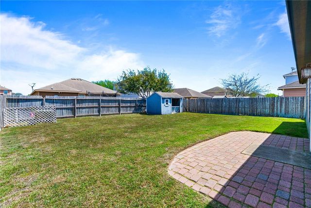3038 Santa Lucia St, Corpus Christi, TX 78415