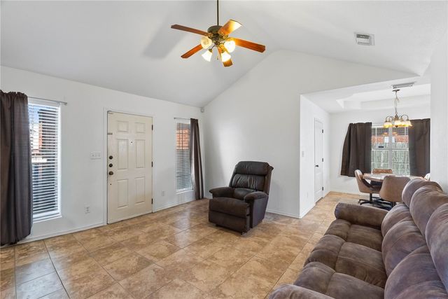 3038 Santa Lucia St, Corpus Christi, TX 78415