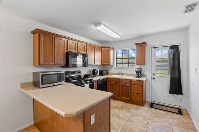 3038 Santa Lucia St, Corpus Christi, TX 78415