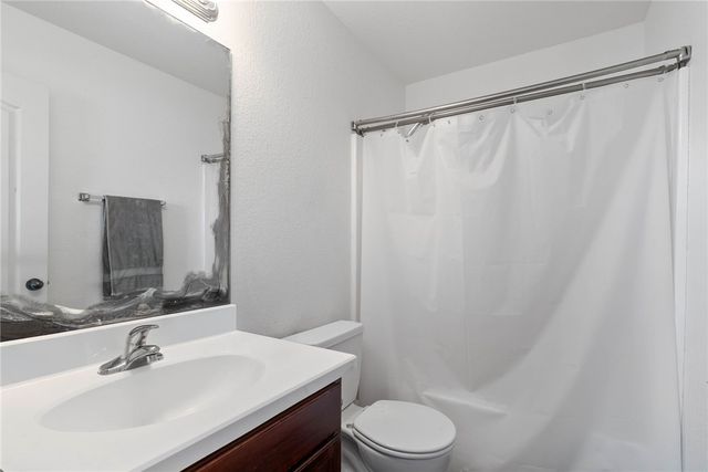 3038 Santa Lucia St, Corpus Christi, TX 78415