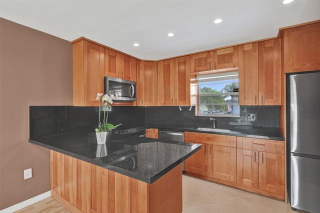 7580 SW 82nd Street, Miami, FL 33143