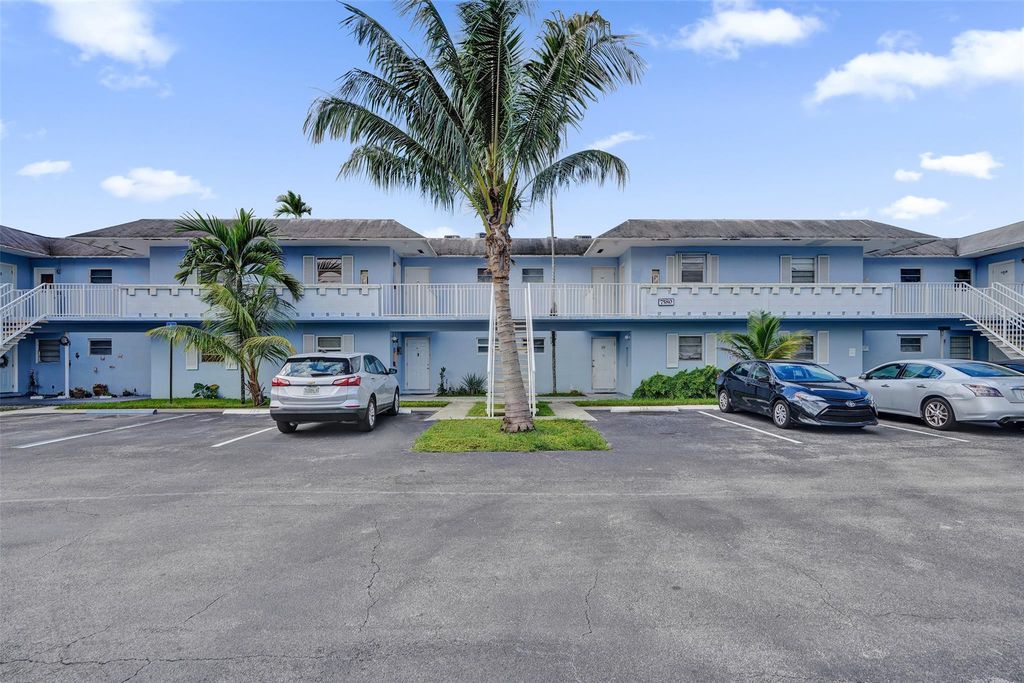 7580 SW 82nd Street, Miami, FL 33143