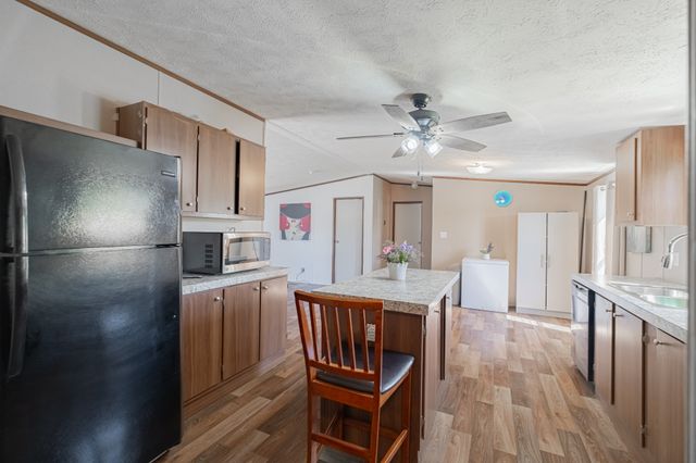 8203 Holmes Creek Rd, Smithville, TN 37166
