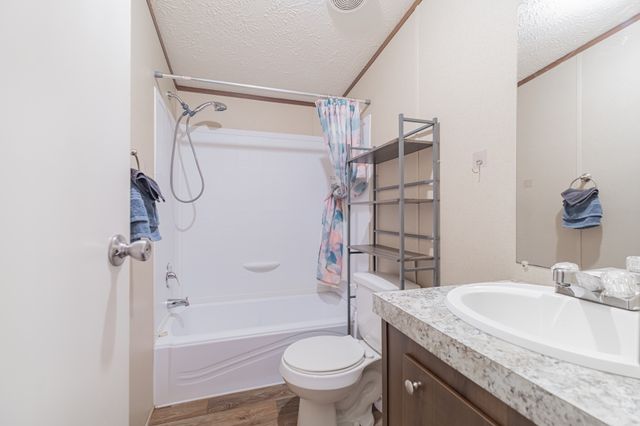 8203 Holmes Creek Rd, Smithville, TN 37166