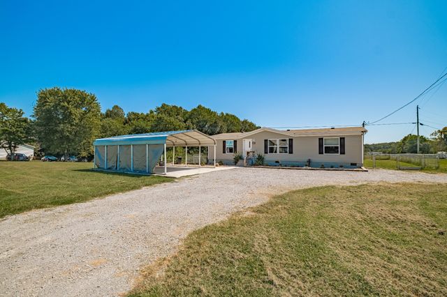 8203 Holmes Creek Rd, Smithville, TN 37166