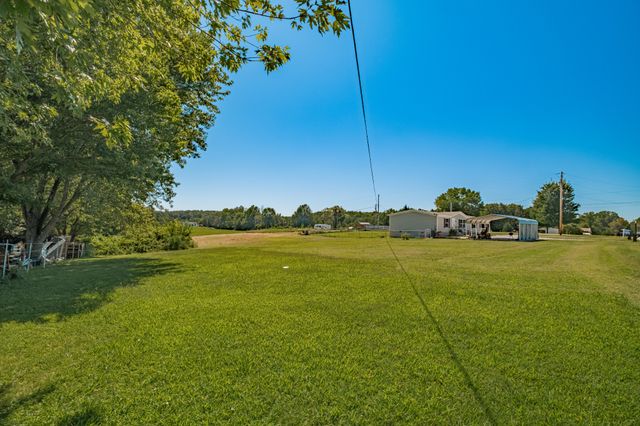 8203 Holmes Creek Rd, Smithville, TN 37166