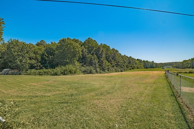 8203 Holmes Creek Rd, Smithville, TN 37166
