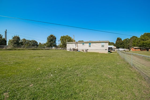 8203 Holmes Creek Rd, Smithville, TN 37166