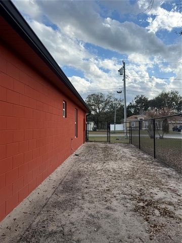 407 BLACKBIRD WAY, Kissimmee, FL 34759