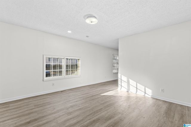 137 ELRIE BOULEVARD, Bessemer, AL 35020