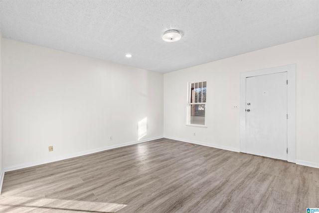 137 ELRIE BOULEVARD, Bessemer, AL 35020