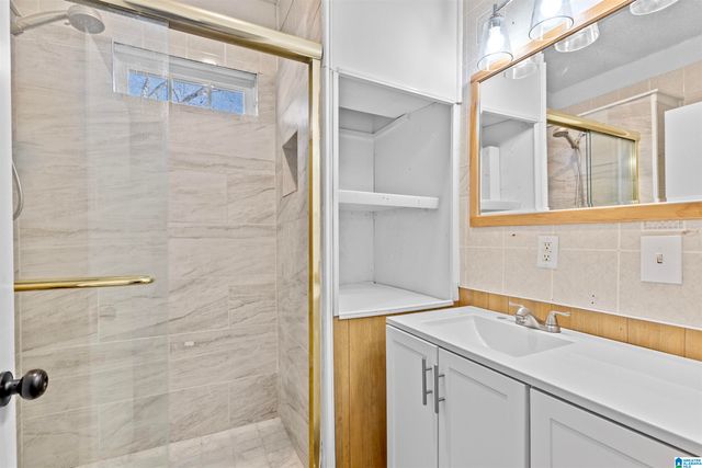 137 ELRIE BOULEVARD, Bessemer, AL 35020