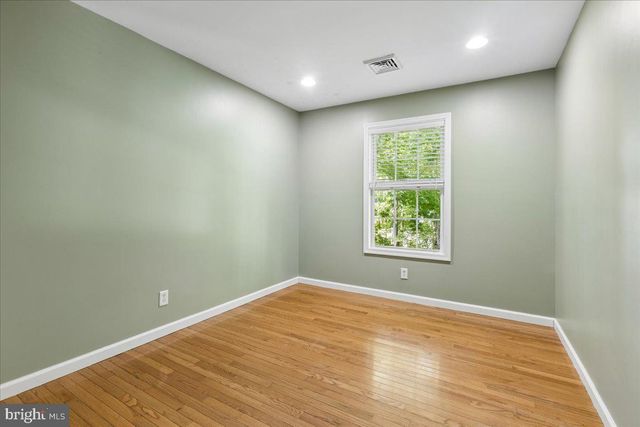 934 CALVERT AVE, St Michaels, MD 21663