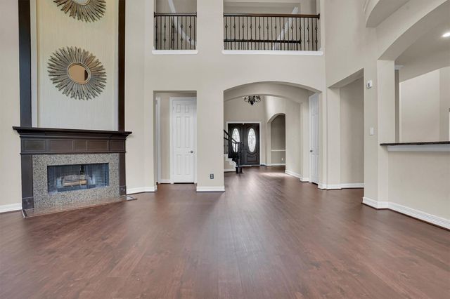 1706 Lake Charlotte Lane, Richmond, TX 77406