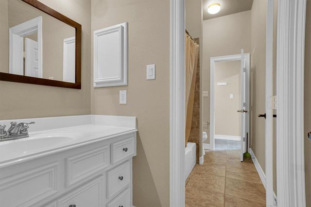 1706 Lake Charlotte Lane, Richmond, TX 77406