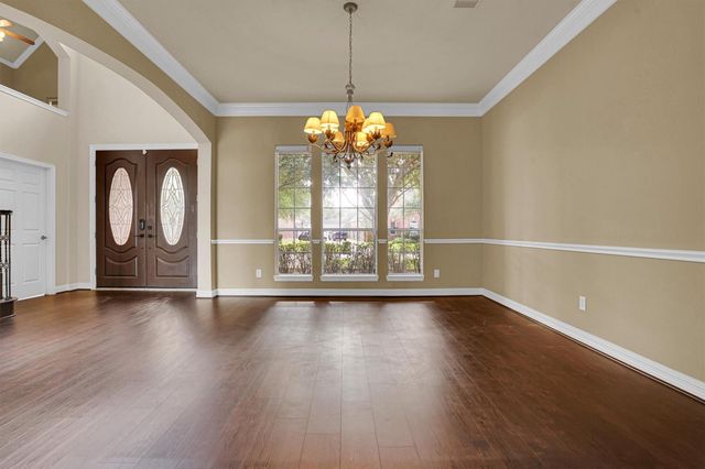 1706 Lake Charlotte Lane, Richmond, TX 77406