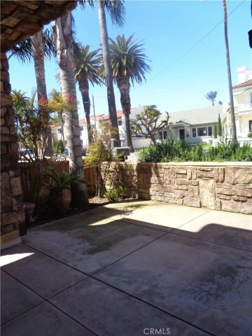318 9th Street, Huntington Beach, CA 92648