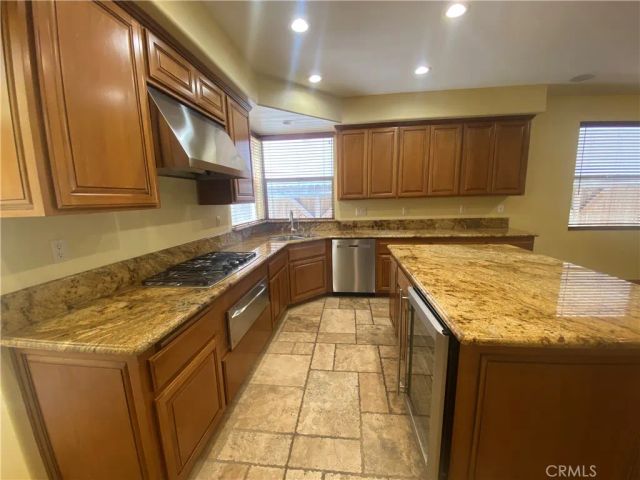 318 9th Street, Huntington Beach, CA 92648