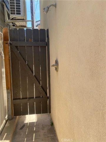 318 9th Street, Huntington Beach, CA 92648
