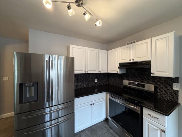 4349 WYOMING Street, Kansas City, MO 64111