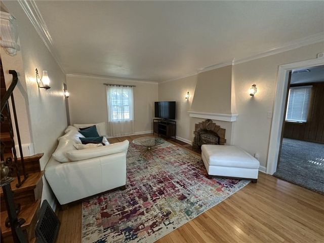 4349 WYOMING Street, Kansas City, MO 64111