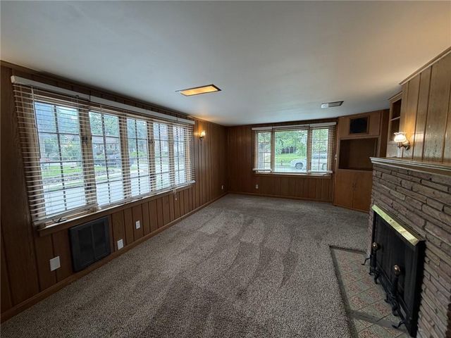 4349 WYOMING Street, Kansas City, MO 64111