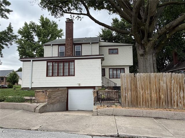 4349 WYOMING Street, Kansas City, MO 64111