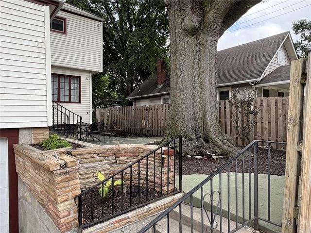 4349 WYOMING Street, Kansas City, MO 64111