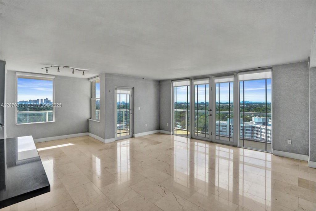 1351 NE Miami Gardens Drive PH15E, Miami, FL 33179