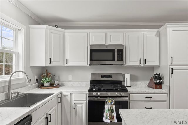13039 MARTIN SPUR, Northport, AL 35473