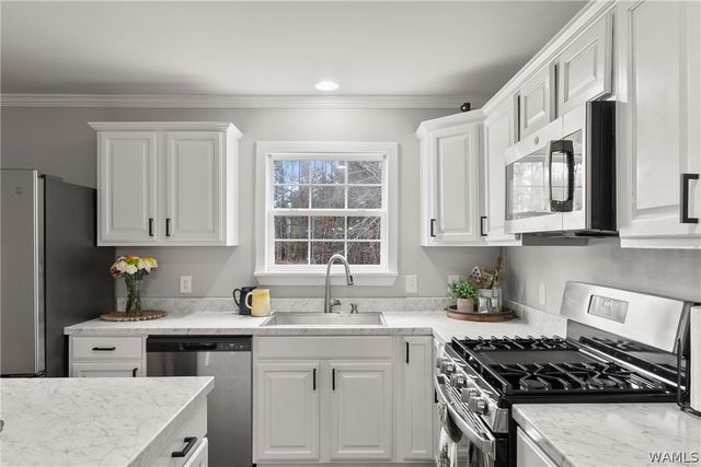 13039 MARTIN SPUR, Northport, AL 35473